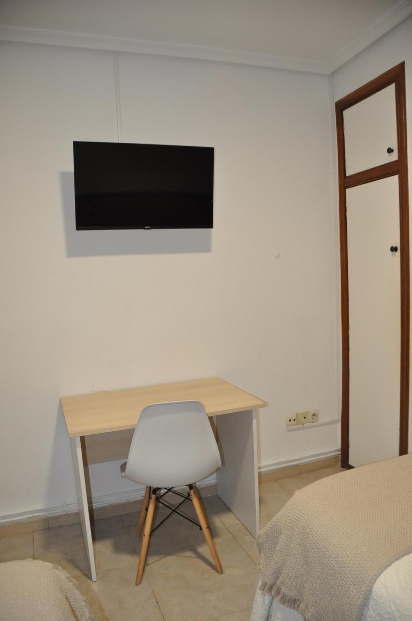 Hostal Ramon Y Cajal Валадоид Екстериор снимка
