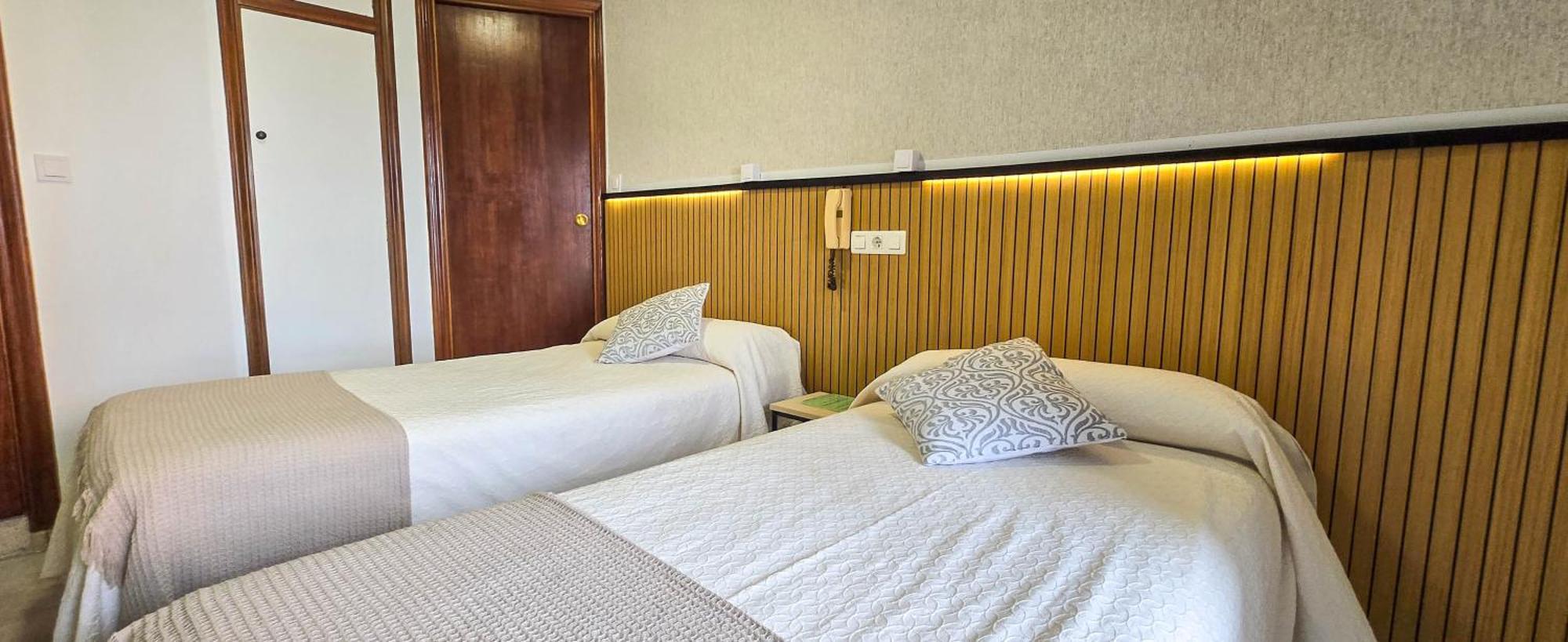 Hostal Ramon Y Cajal Валадоид Екстериор снимка