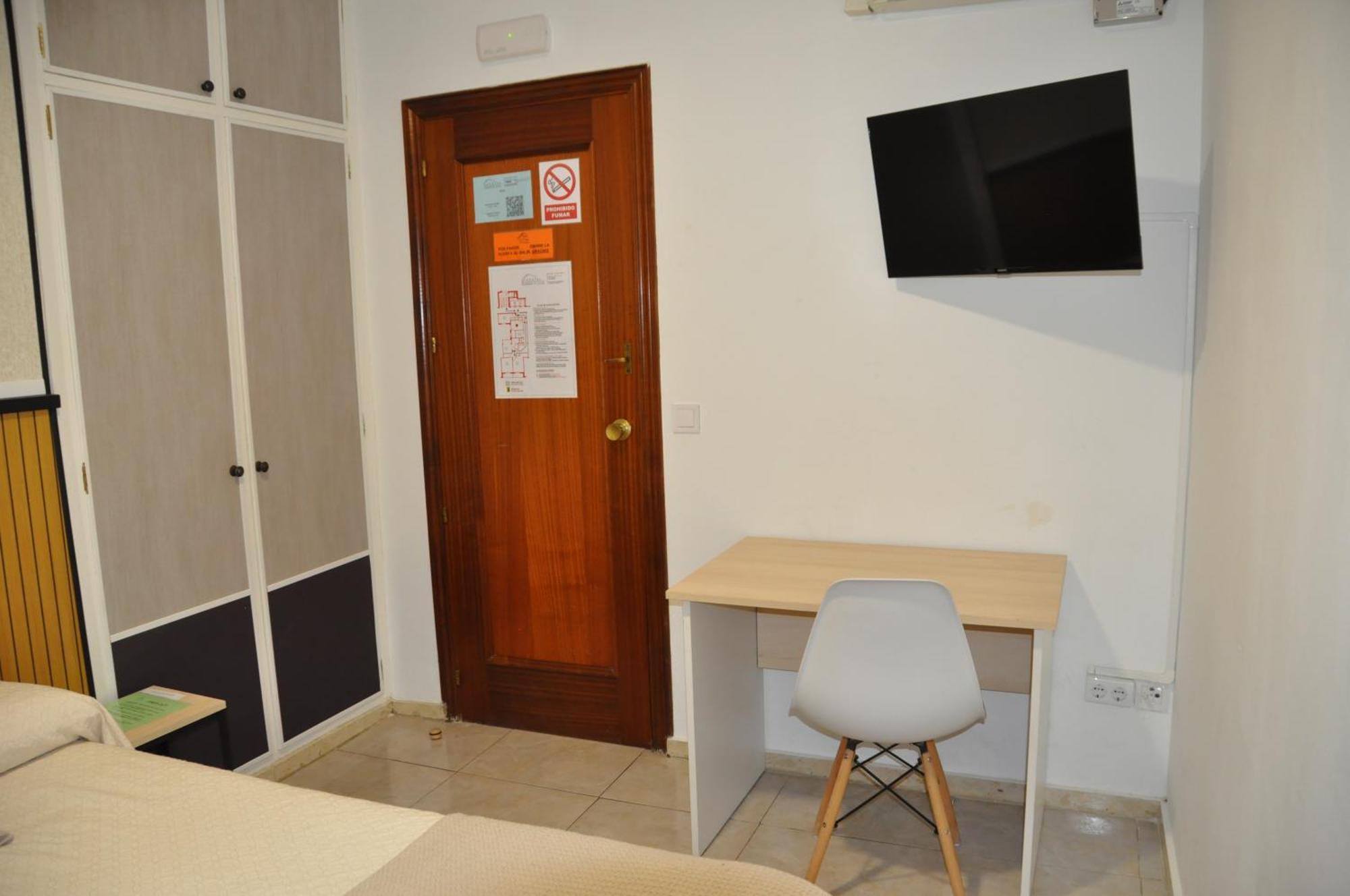 Hostal Ramon Y Cajal Валадоид Екстериор снимка