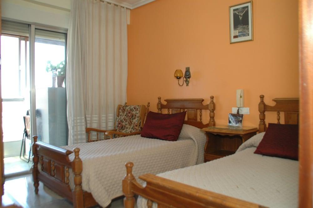 Hostal Ramon Y Cajal Валадоид Екстериор снимка